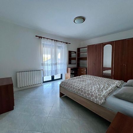 Apartments Palit Rab Eksteriør bilde