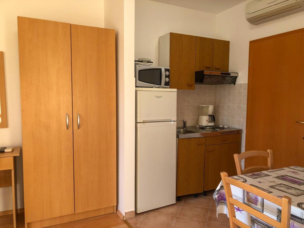 Apartments Palit Rab Eksteriør bilde